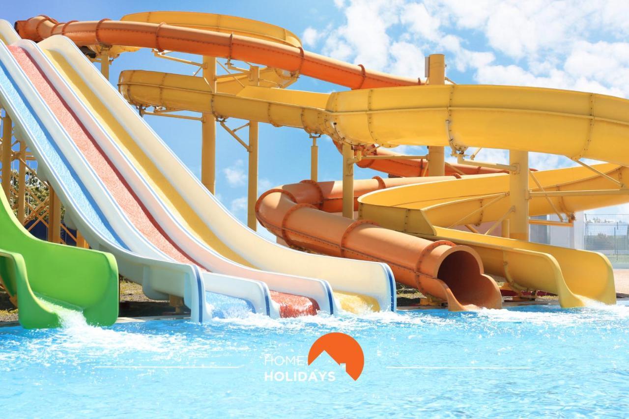 #015 Buganvilia By Holidays *
